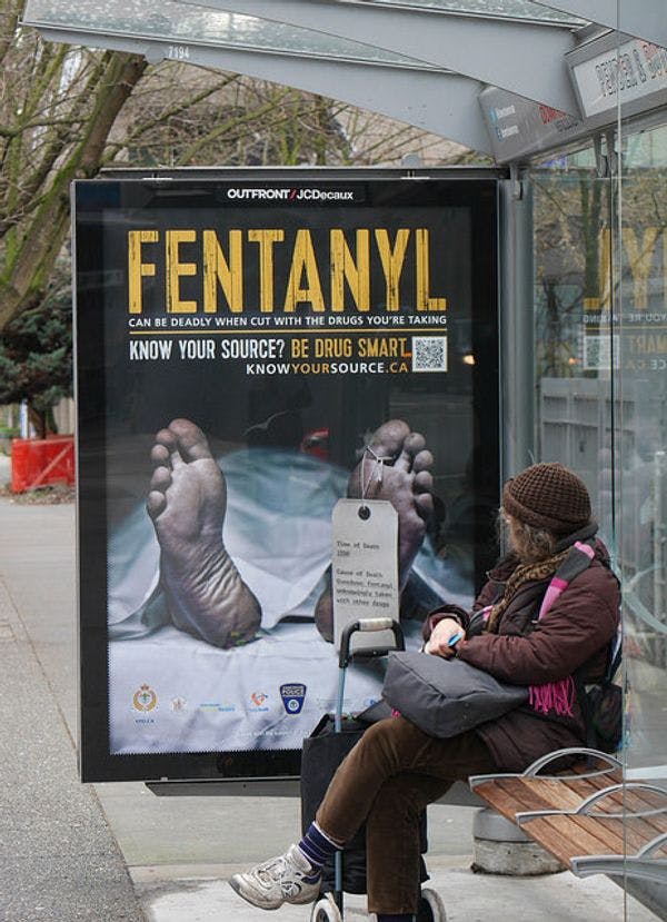 La crise des opioïdes synthétiques aux États-Unis sert d’avertissement pour le monde, affirme l’ONU