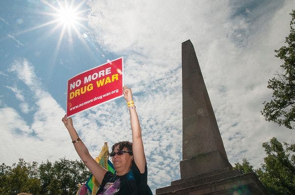 La guerre aux drogues sur le point d’emporter davantage de vies alors que les stratégies de réduction des risques stagnent