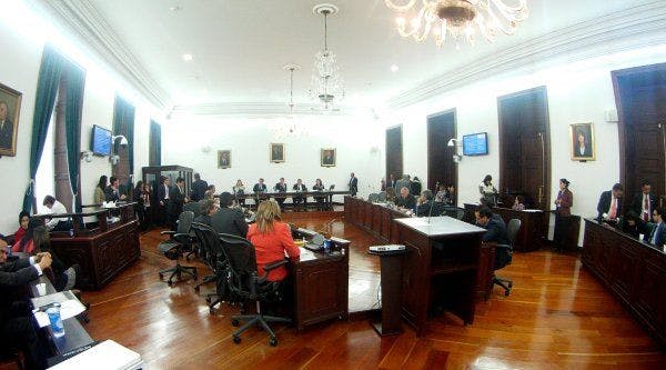 Comisión primera del Senado de Colombia aprueba la regularización del cannabis terapéutico