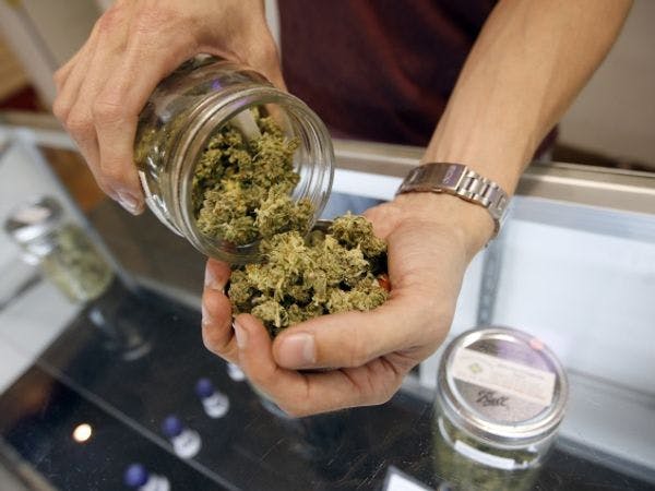 República Checa tendrá marihuana legal para uso medicinal
