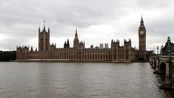 Reino Unido: el proyecto de ley para los centros de consumo supervisado de drogas pasa la primera lectura en el Parlamento