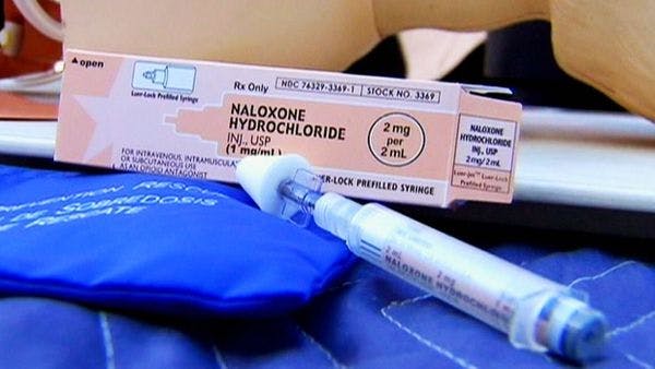 Canada urged to expand use of Naloxone to counter opiate overdoses 