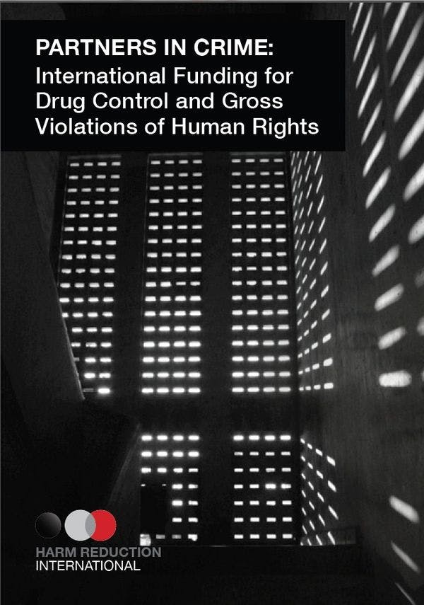 Cómplices del delito: Financiación internacional para el control de drogas y violaciones flagrantes de los derechos humanos