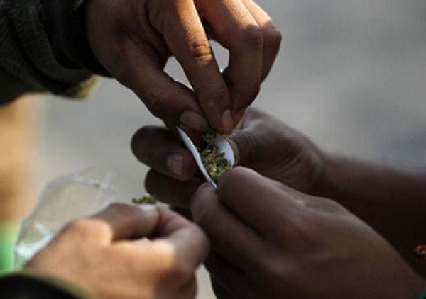 HRW llama a los gobiernos de las Américas a despenalizar el consumo personal de drogas