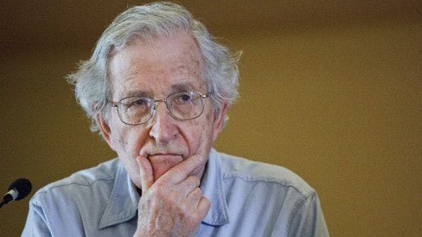 Chomsky: "Las drogas son un instrumento de EE.UU. para criminalizar a los pobres"