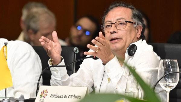 Las claves de la nueva política de drogas de Colombia que presentó el presidente Petro