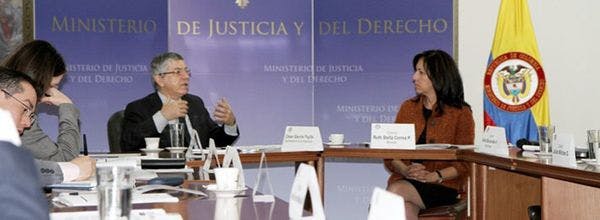 Santos comienza a aterrizar su discurso internacional sobre las drogas