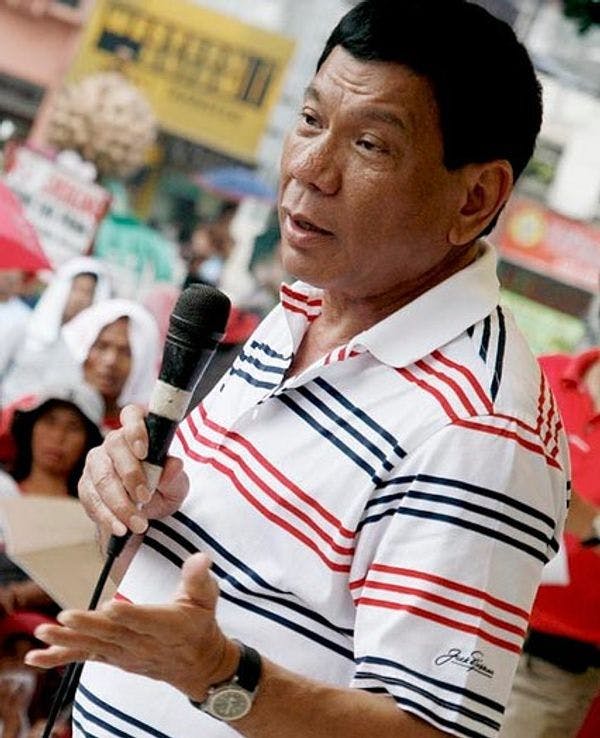 El presidente filipino advierte sobre la suspensión del recurso de habeas corpus