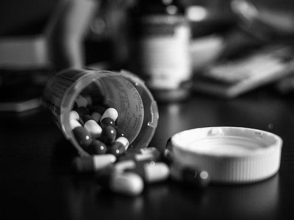 Manejo del dolor crónico entre personas que usan drogas: Un desafío de política sanitaria en el contexto de la crisis de opioides