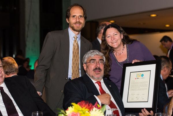 Carta abierta de felicitaciones a Milton Romaní por el premio recibido de WOLA