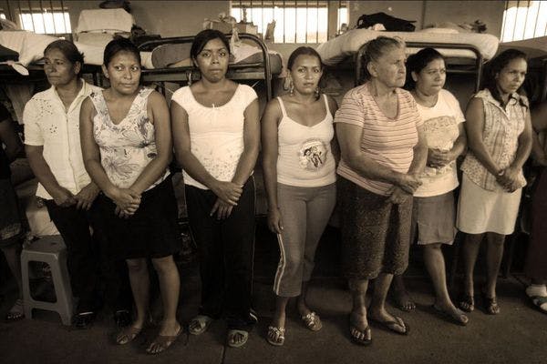 La cárcel tiene cara de mujer en Argentina 