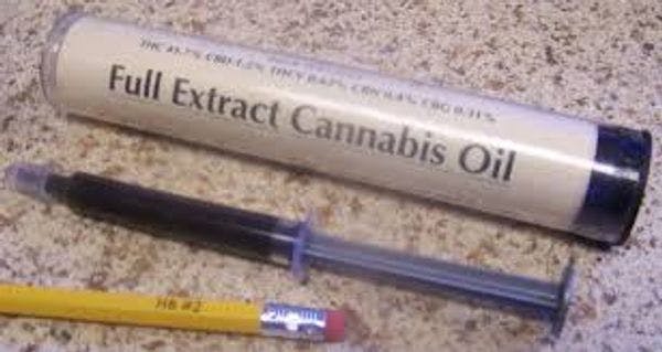 De l’huile de cannabis à usage thérapeutique bientôt disponible au Canada