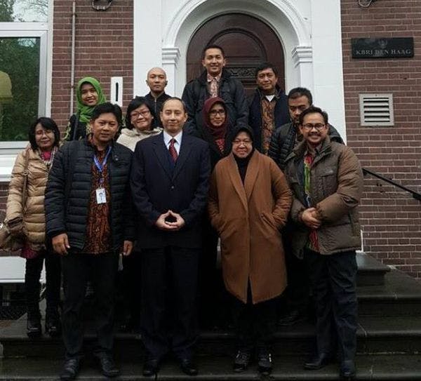 Alcaldes indonesios realizan una visita de estudio a Ámsterdam