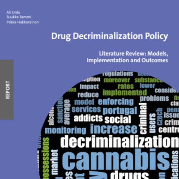 Drug decriminalization policy : Literature review: Models, implementation and outcomes