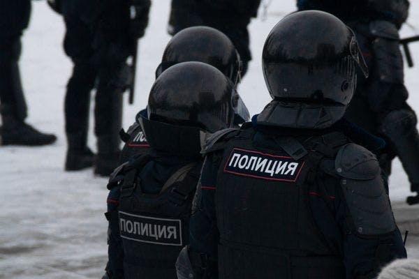 Jusqu’à 15 ans de prison pour utilisation du mot « drogue » sur Internet en Russie