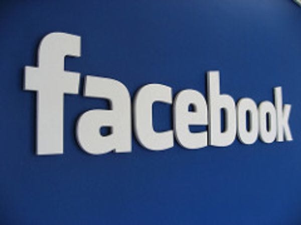 Petición para que Facebook permita publicar “instrucciones para el uso no médico de drogas”