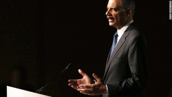 US Attorney General Eric Holder endorses a plan to reduce sentences for certain drug offenses