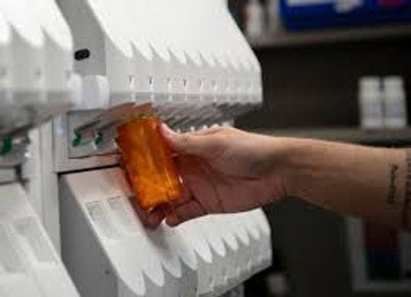 ¿Qué es un ‘suministro seguro’ de drogas y cómo funcionaría en la Columbia Británica?